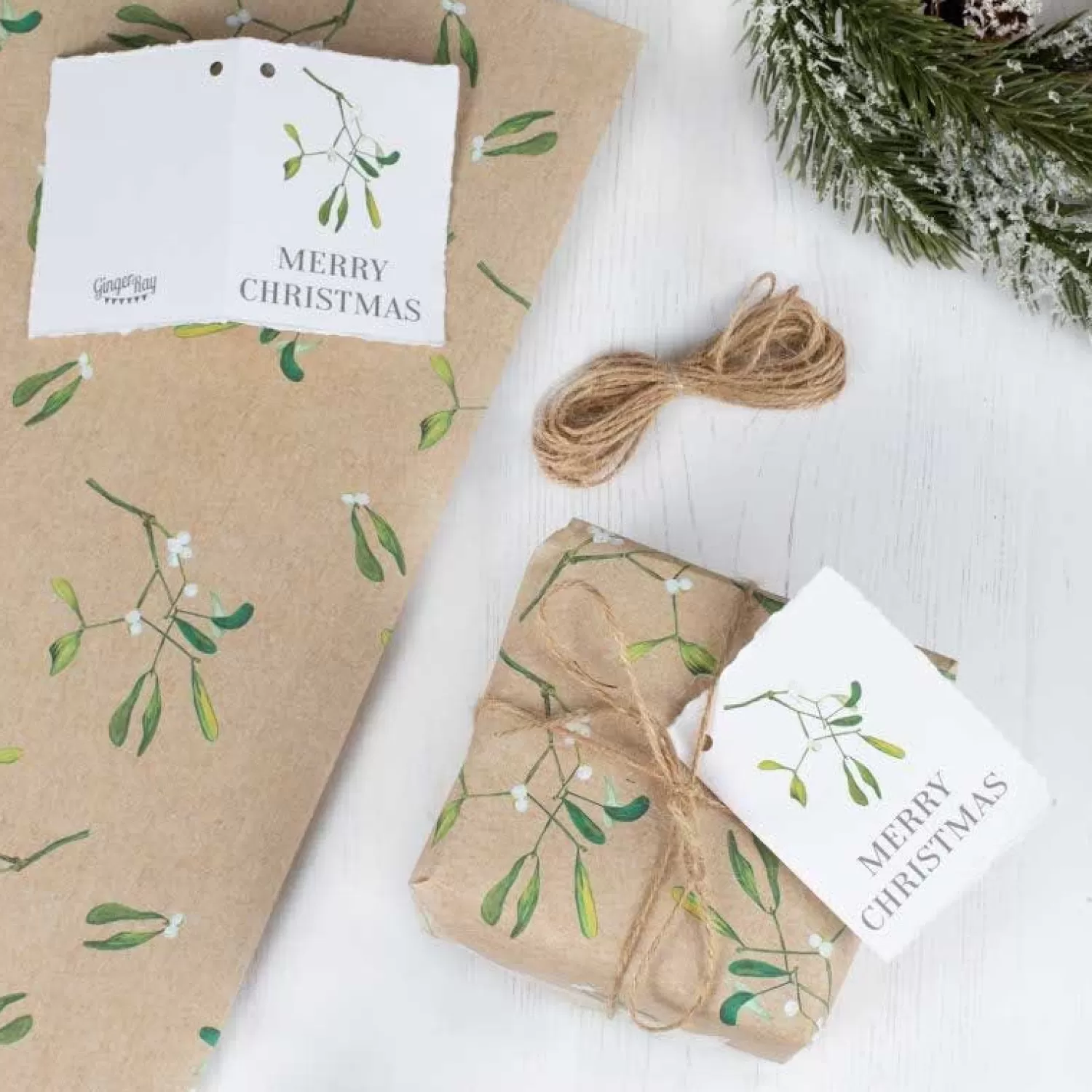 Mistletoe Wrapping Paper Kit With Ribbon & Tags - 2 Sheets (50Cm X 70Cm)<Party Delights Flash Sale