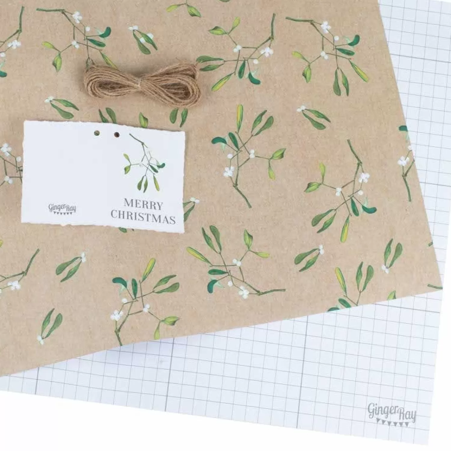 Mistletoe Wrapping Paper Kit With Ribbon & Tags - 2 Sheets (50Cm X 70Cm)<Party Delights Flash Sale